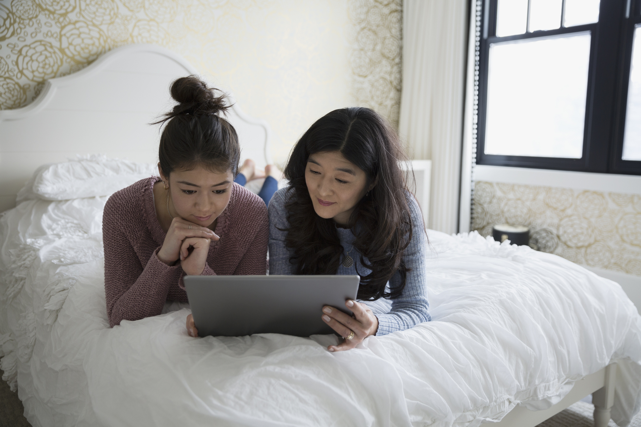 family reviewing student loans