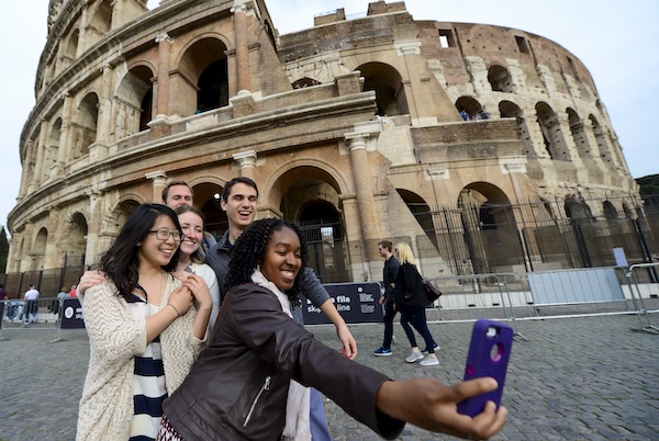 How to Choose the Right Study Abroad Program